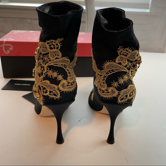 DOLCE & GABBANA Lori embellished lace appliquéd stretch jersey sock boot gold - Picture 10 of 13